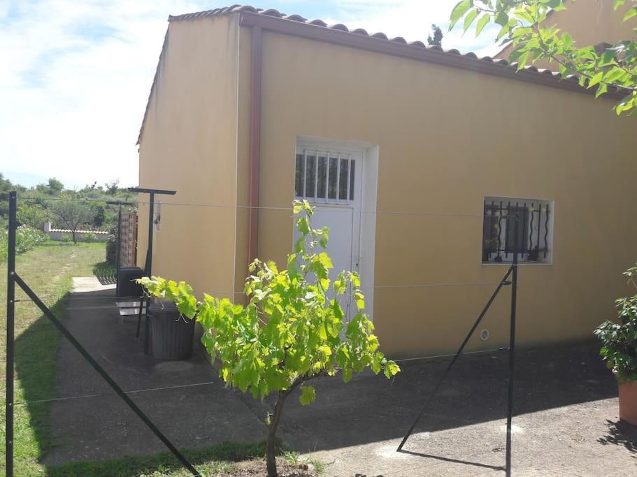 Maison Dans Une Propriete Avec Une Cour Corneilhan ภายนอก รูปภาพ